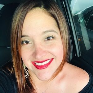 Meet your Posher, Maria veronica